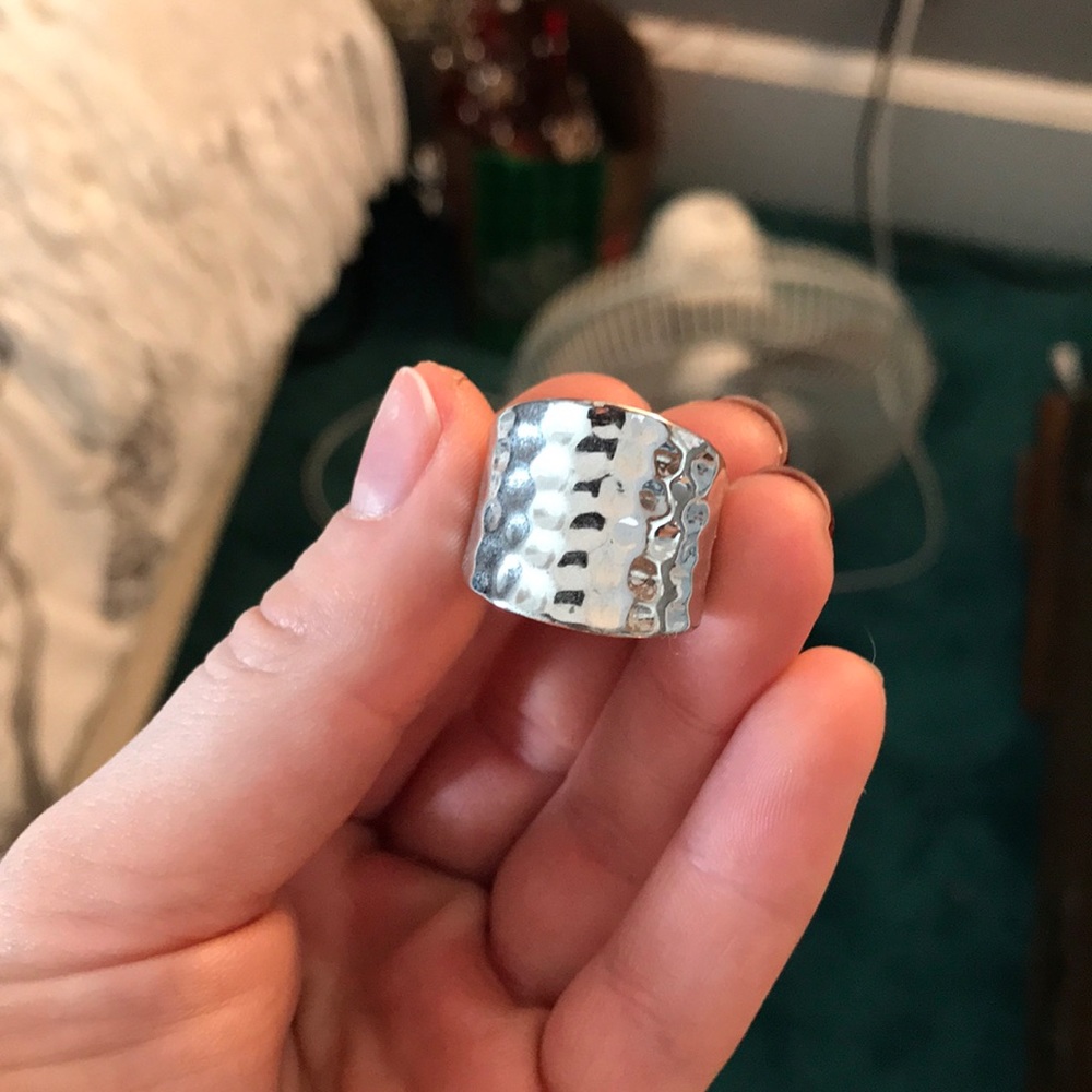 Classy ring